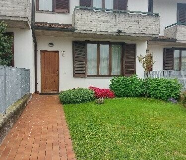 2118C74B B74F 486E AB28 917EFEB4B20F