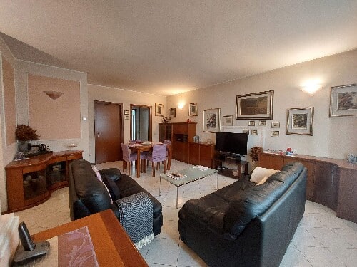 23807E78 0E10 41F7 97B1 2E95D7E3214B