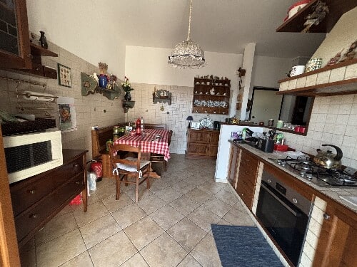 727CA346 20A9 46E7 9DEC E4BFB7AC7A0C 1