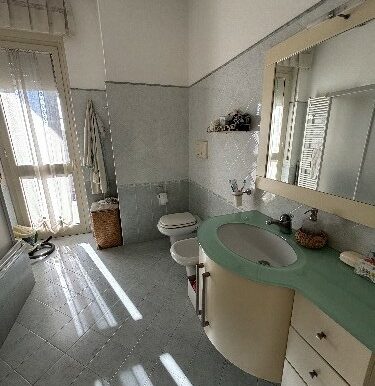 81CE15F4 CB85 4730 93CE CE9FEFF75727 1