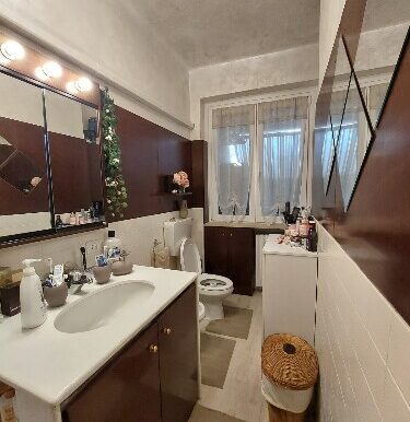 95746D8B 483C 42B2 954B 8387627412C7