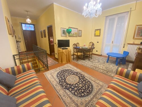 DBA09A7E F8BF 4F23 A72D 551E542A02C2