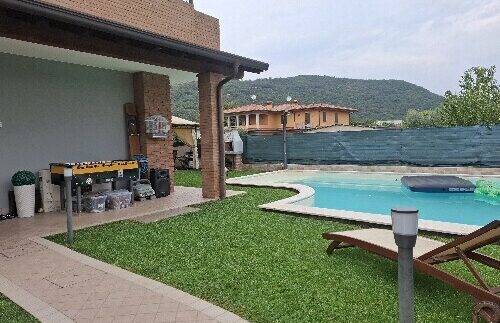 56B56EE6 2DE3 442A 89AB 649FFC8ADEC4 1