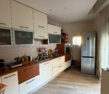 B987407B 367D 4B3D A124 0FA317FEA46B 1