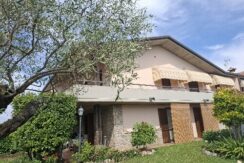 17AD9B2E 1C1E 4635 A15F 34BFA547F561