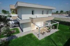 9C38296C 1E19 4FEA A91E F08D2CF83923 2