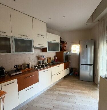 B987407B 367D 4B3D A124 0FA317FEA46B 2