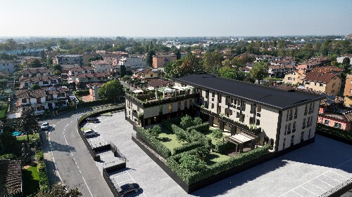 C87796B9 68A0 4F90 A77D D89DAFC9DDB8 1