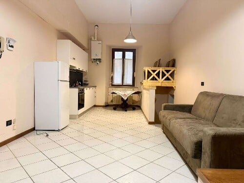 03E517F6 B4A1 4599 B541 70EC7327E12A