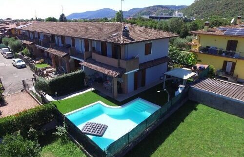 3B7419E7 700B 4A23 8ACE B48AE512FBE9