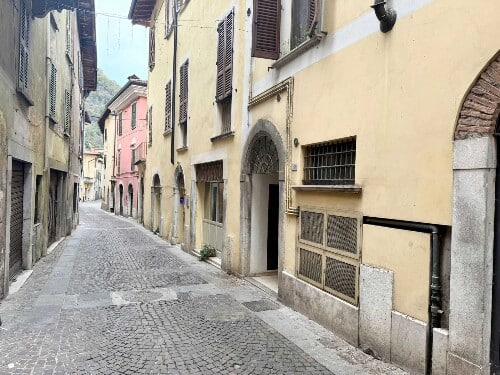 4DA6A5B0 AB5F 4D77 B6C6 4C4F88E45AA2