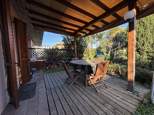 5417A1FC 091A 4E76 B42E 85A2E92FF393 1