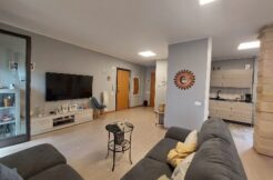 57384DF3 F581 4490 BC2B E56E8171FACE