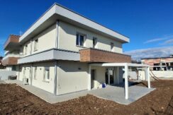 1A00372B 00D4 499C B6F7 5E744FFFD148