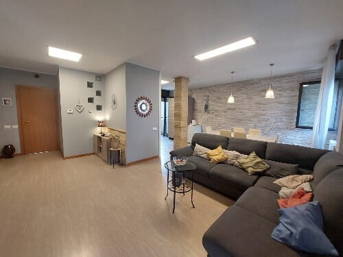 5AD62D99 82AA 49F0 B2EC A10A020F3070