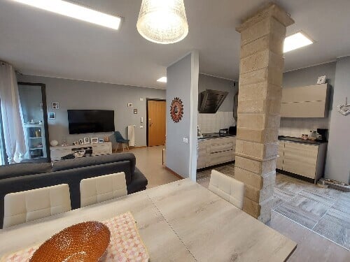 5F9DC49E 3D9A 4868 9071 A735034DD51E