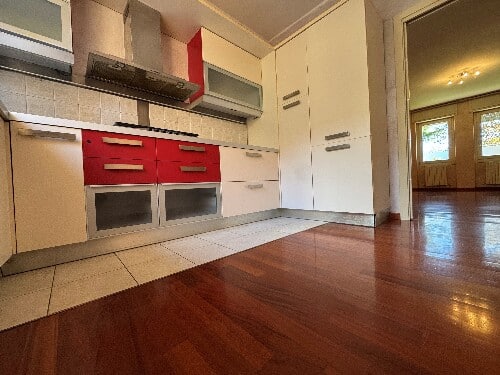 A2F6ADC8 E844 4617 9D08 CE66DFF4A000